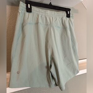 Men’s Lululemon Pacebreaker Shorts | L